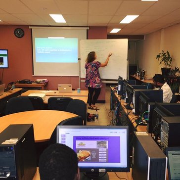 Teaching an Intro to Web Design professional development course to 30+ government employees in Port Vila, Vanuatu