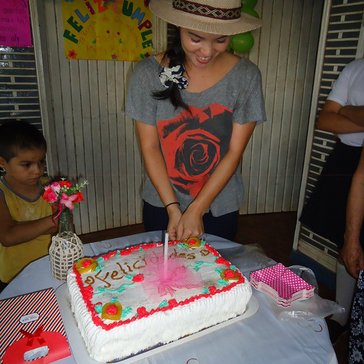 Kaitlyn Saruwatari cake