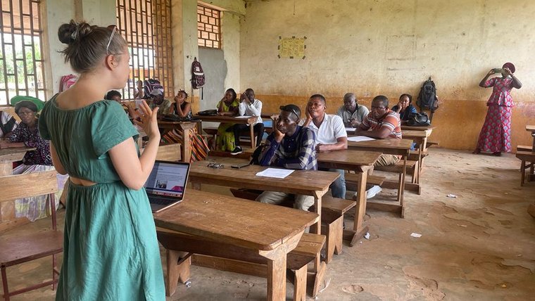 Volunteer Ella teaches in Sierra Leone.