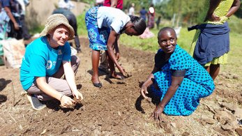 Peace Corps Response Volunteers help improve crop rotation