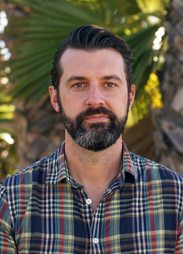 Andrew H Headshot