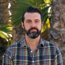 Andrew H Headshot