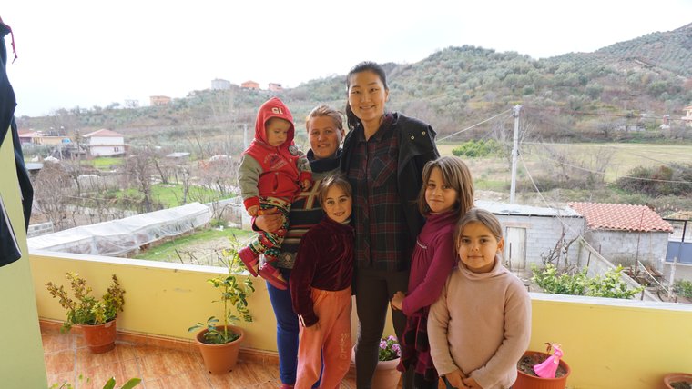 Minju Kim with her host family