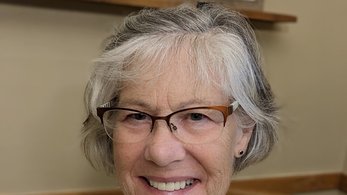 The journey back to teaching - Deb headshot