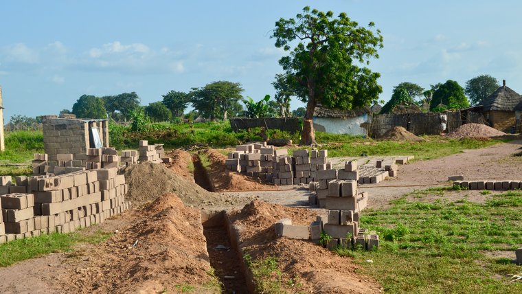 Digging the foundation.jpg
