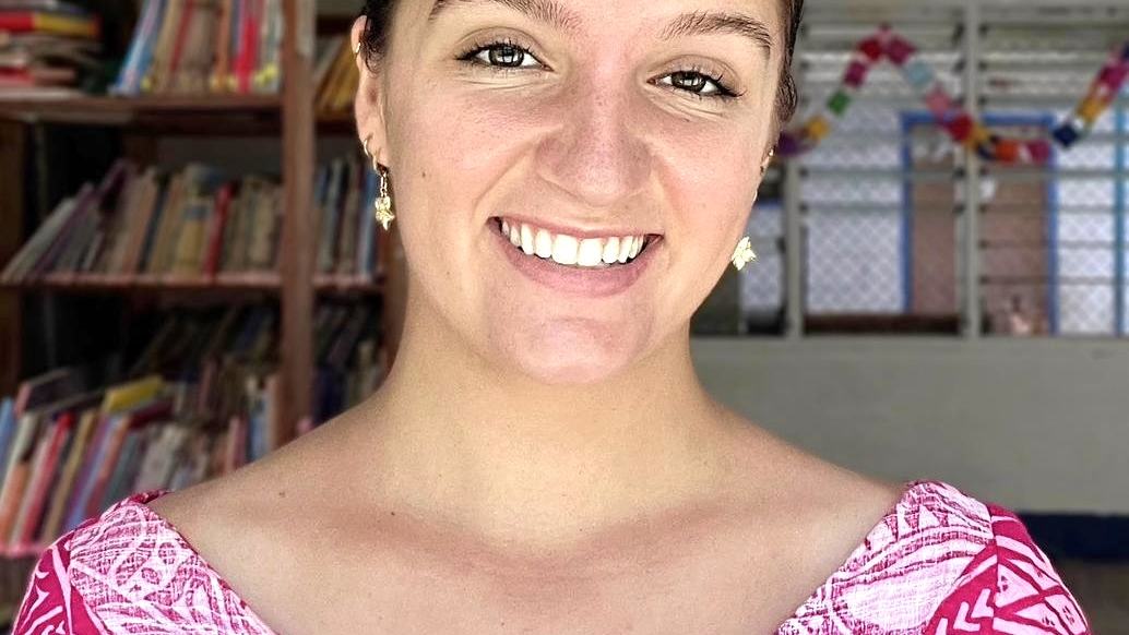 Elizabeth H headshot