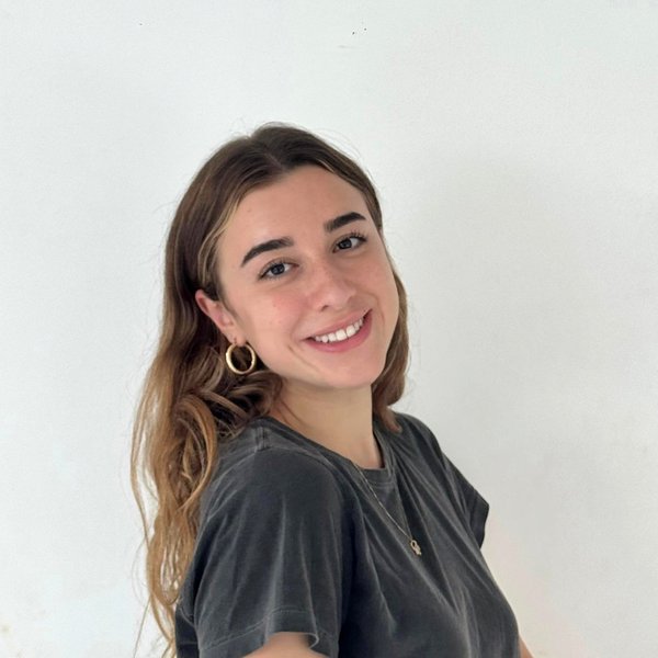 Fiona S Headshot 2