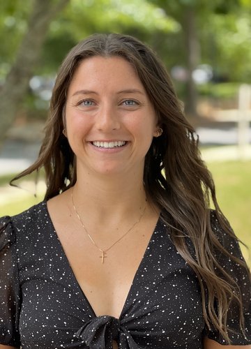 Hannah W headshot