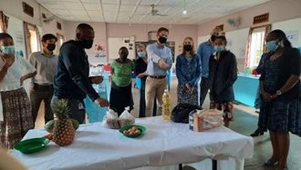Volunteers training nutrition Uganda