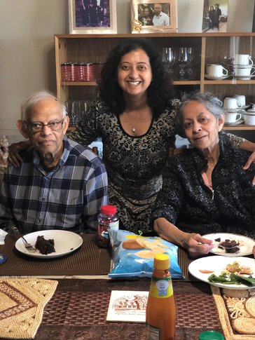 helping seniors as a volunteer