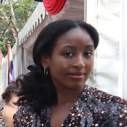 Headshot of Maelis Aden-Faden a volunteer in kenya