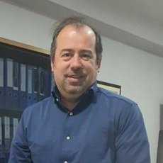 Ilir Z headshot