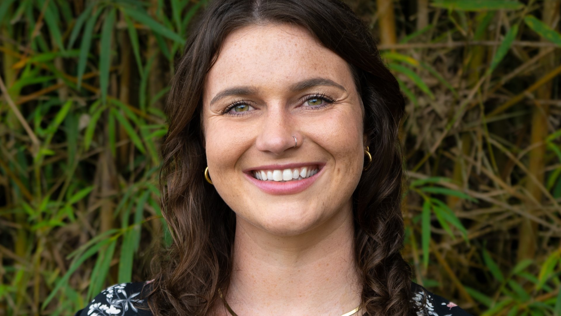 Isabella R Headshot