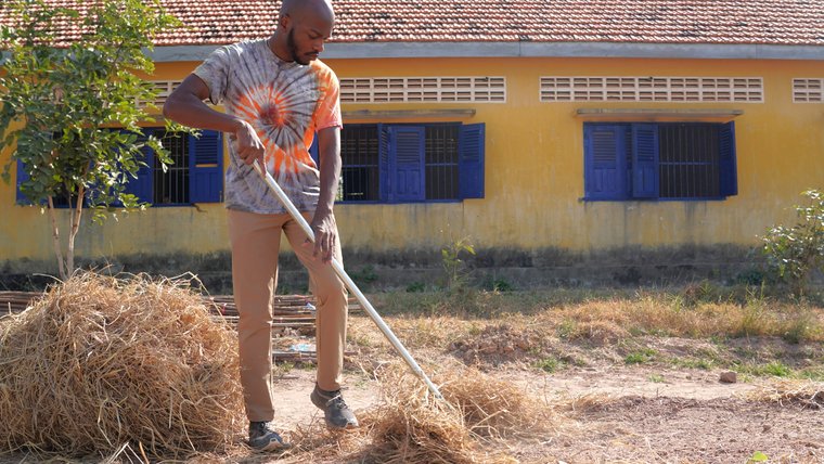 Jelan at garden training