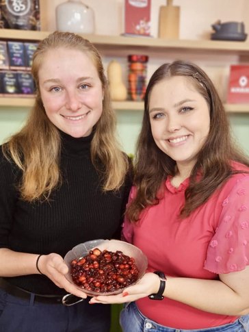 Kaitlyn and fellow Volunteer Linden did a cultural exchange segment about making cranberry sauce on national TV.