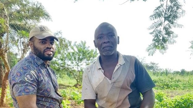 Kijana with his Togolese counterpart Agbley.