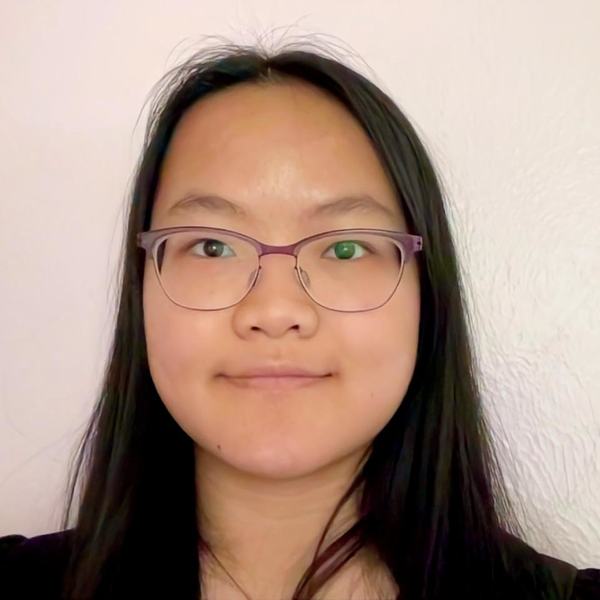 Linh V Headshot