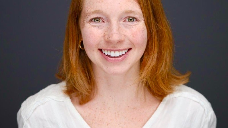 Lucy S Headshot