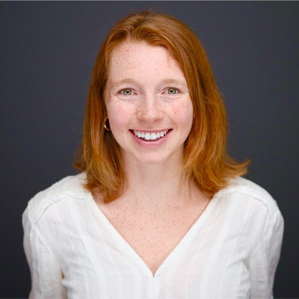 Lucy S Headshot