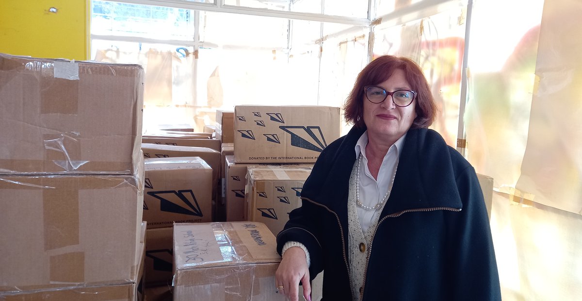 North Macedonian teacher builds an English language library with Peace Corps’ support