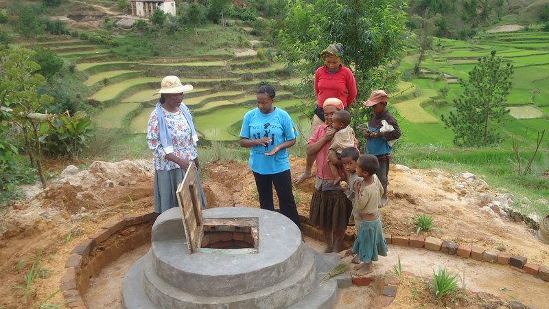 Madagascar: A community health worker explains how the safe water source functions.