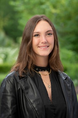 Payton L headshot