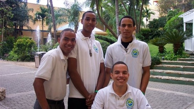 Aruby and his Brigada Verde colleagues in 2004