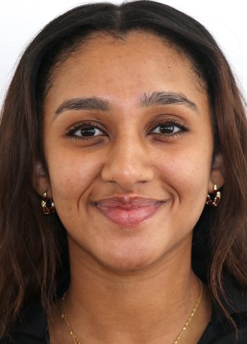 Ruth H headshot