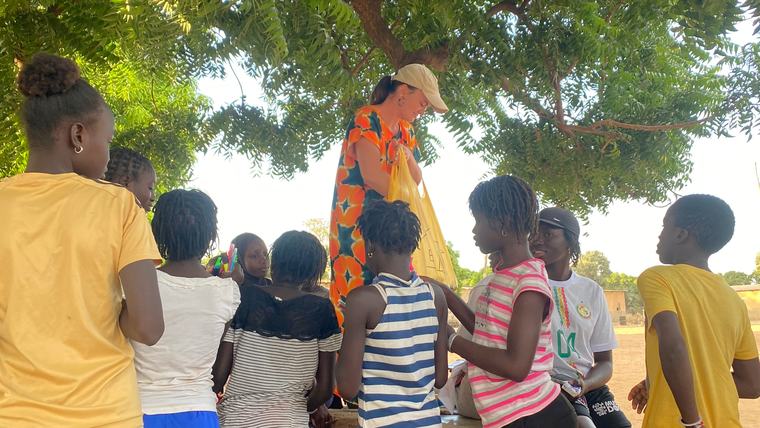 Lindsey runs a health and environment club at a middle/high school in Senegal.