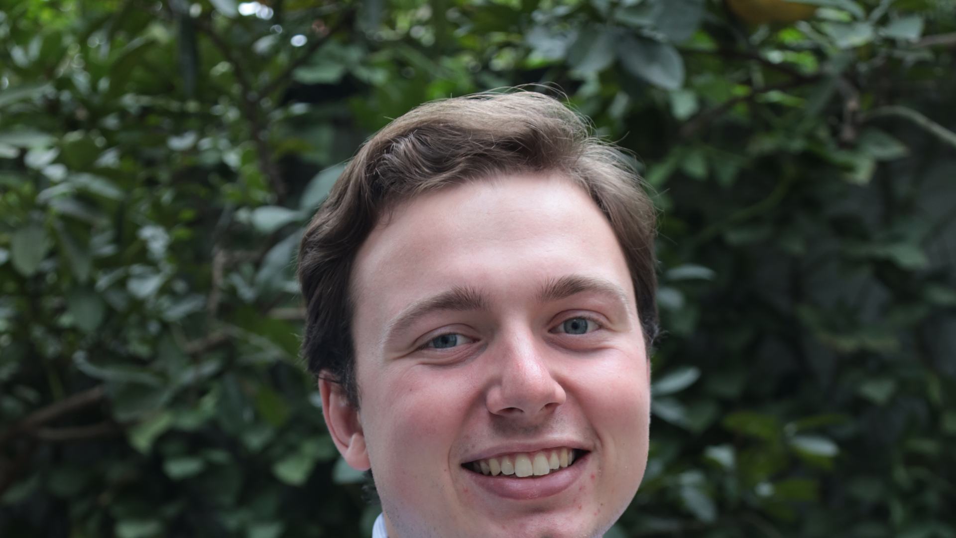 Sean T headshot