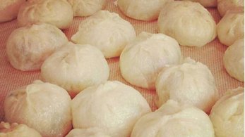 Filipino steamed buns