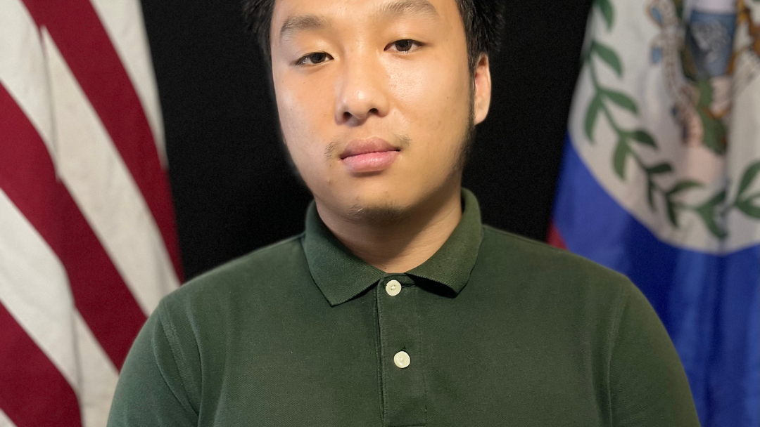 Simon T_headshot