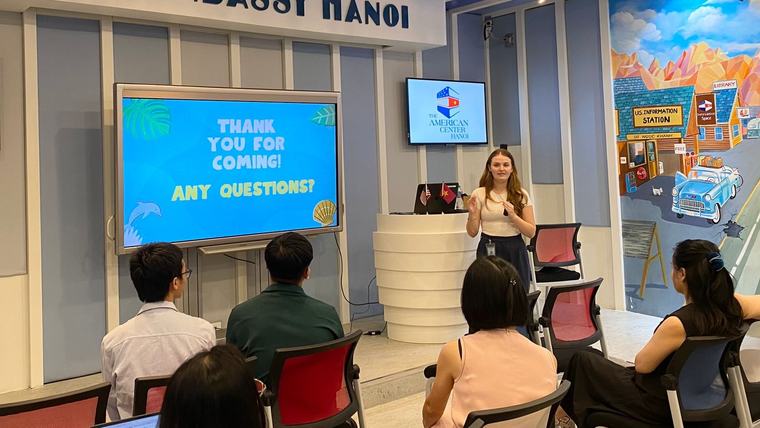 Sophia presents at the American Center in Hà Nội.
