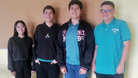 conversational English to 11th grade students in a technical high school in Costa Rica