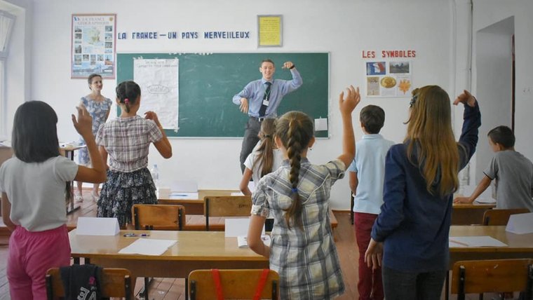 Peace Corps Volunteer Bailey H. teaching health education in Moldova in 2018