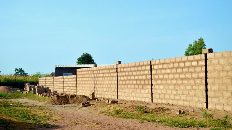 The wall before metal rebar supports  and the facade was added .jpg