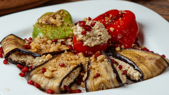 three sisters dolma dish