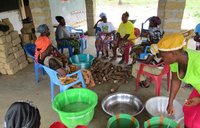 Women Cassava.jpg