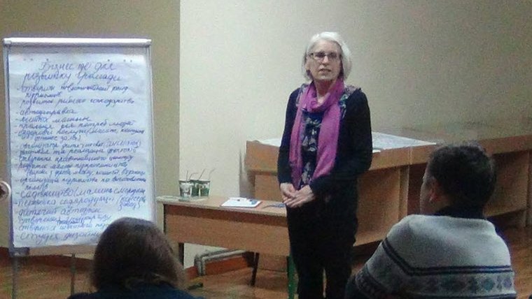Andrea leads a workshop during her service in Ukraine.