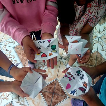 children showing art