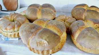 Colac bread