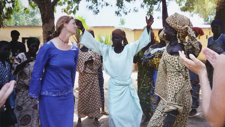 Dancing in benin