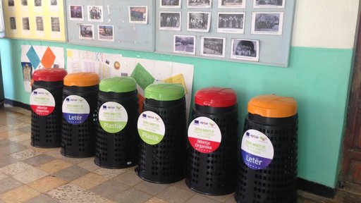 zero waste trash cans and recycle bins