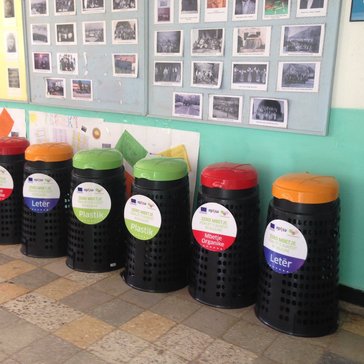 zero waste trash cans and recycle bins
