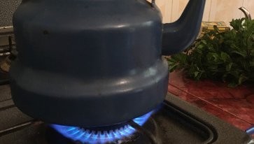 how to make tea heat water