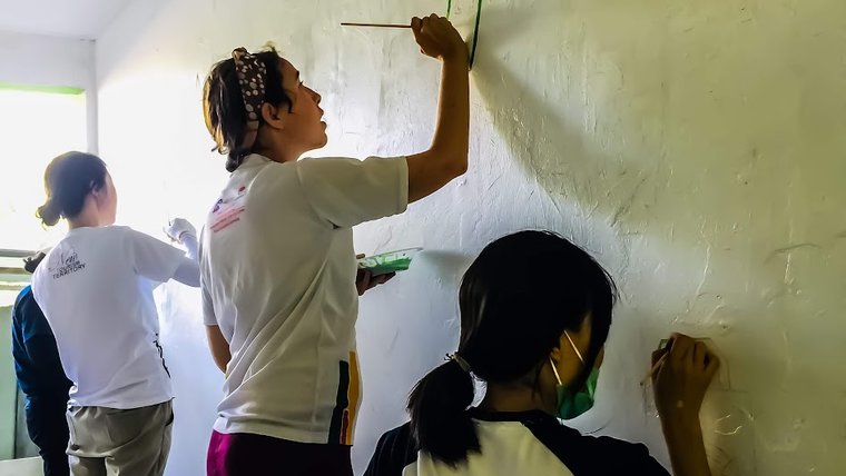 Julia Riley collaborated with a vocational school in Indonesia.