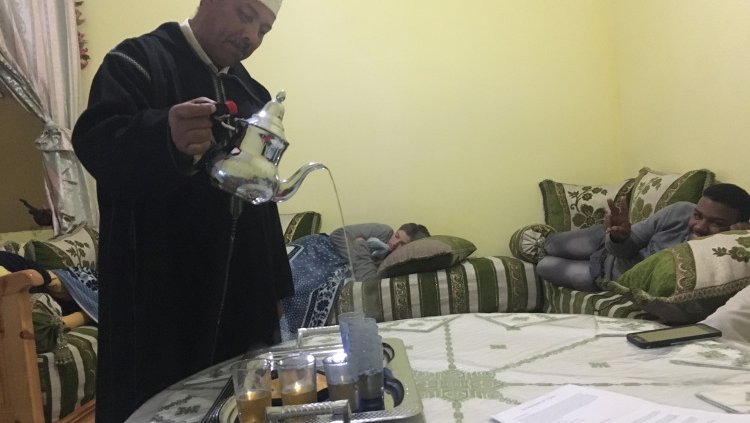How to make Moroccan mint tea