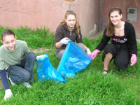 Peace Corps/Ukraine volunteer Barbara Trecker of Kihei, Hawaii, organized a cleanup for Earth Day with youth in her host community.