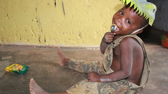 3. Eat peanut butter with a spoon. (Mozambique)