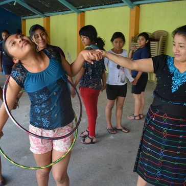 Camp participants in Campamento Lucero Aguacatan take part in leadership building games.